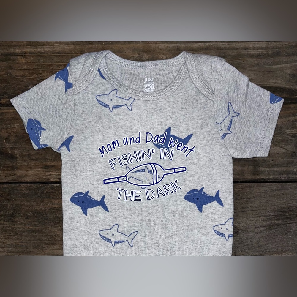 New Grey shark onsie with custom vinyl made by me. Size 3-6 months